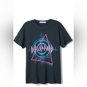 Daydreamer Def Leopard T-shirt size small like new worn once